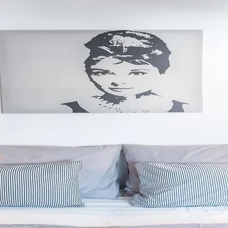 Marilyn 아파트 *